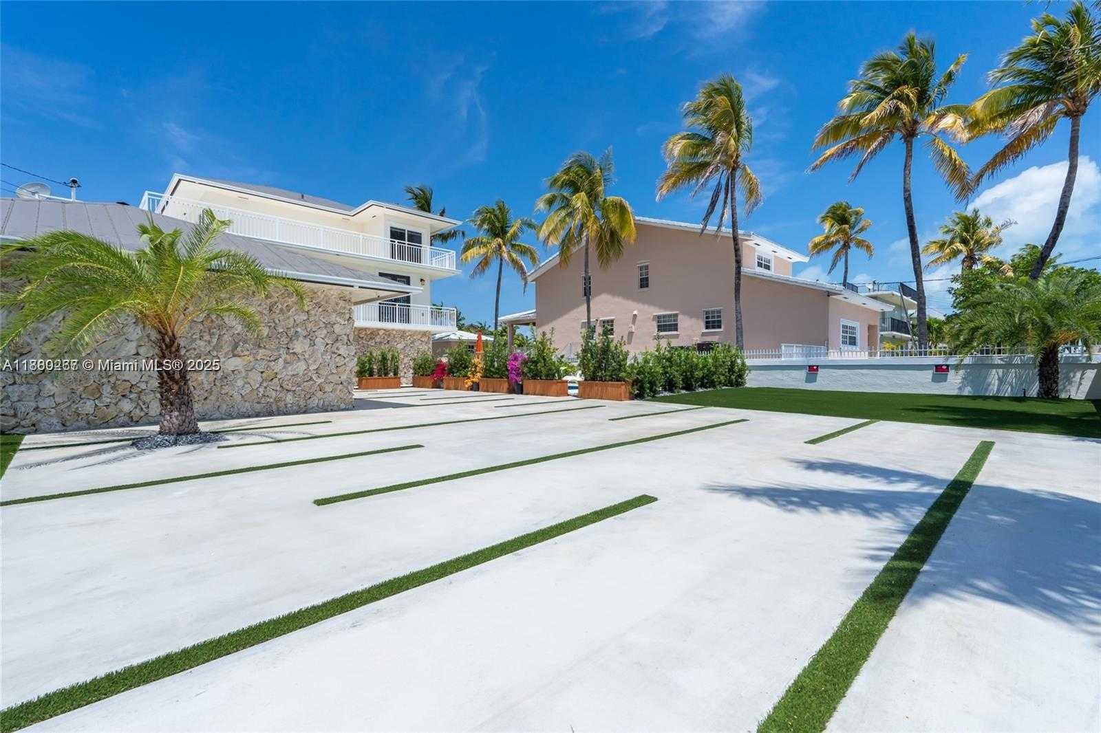 Small Image of 238 238 ATLANTIC BLVD, Key Largo Number 65