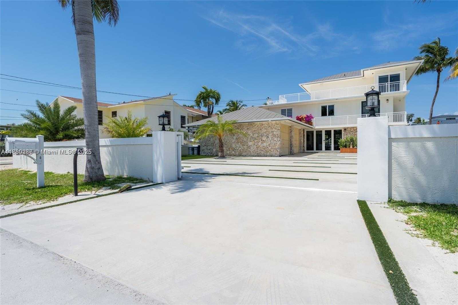 Small Image of 238 238 ATLANTIC BLVD, Key Largo Number 69