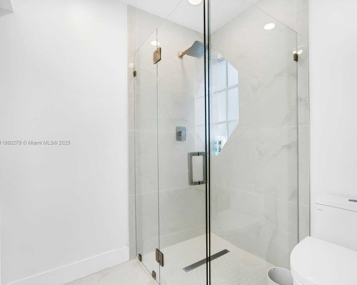 Small Image of 6 NORTH EAST 50TH ST, Miami Number 14