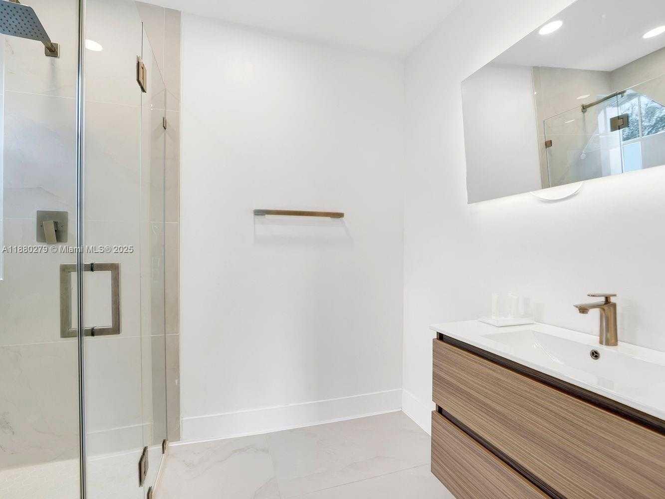 Small Image of 6 NORTH EAST 50TH ST, Miami Number 15