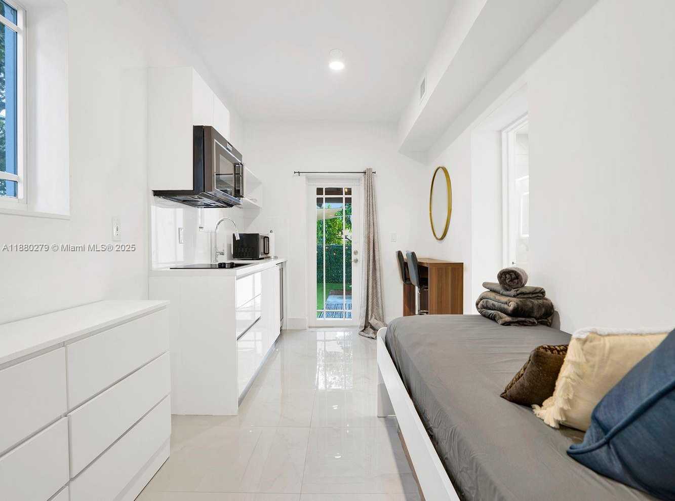 Small Image of 6 NORTH EAST 50TH ST, Miami Number 24