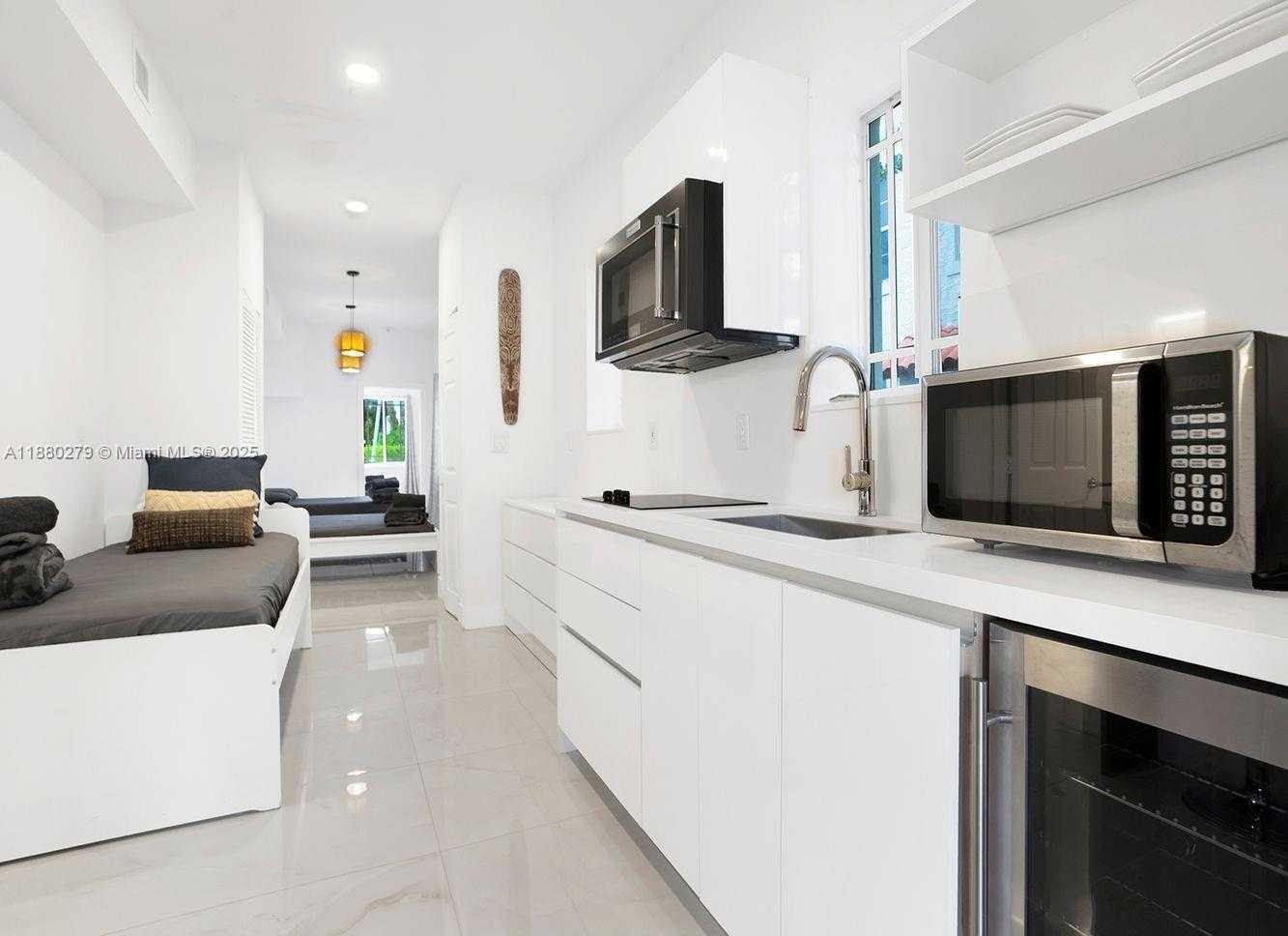 Small Image of 6 NORTH EAST 50TH ST, Miami Number 25