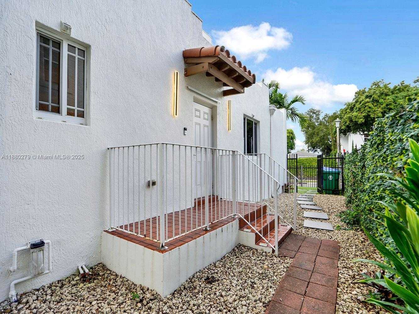 Small Image of 6 NORTH EAST 50TH ST, Miami Number 35