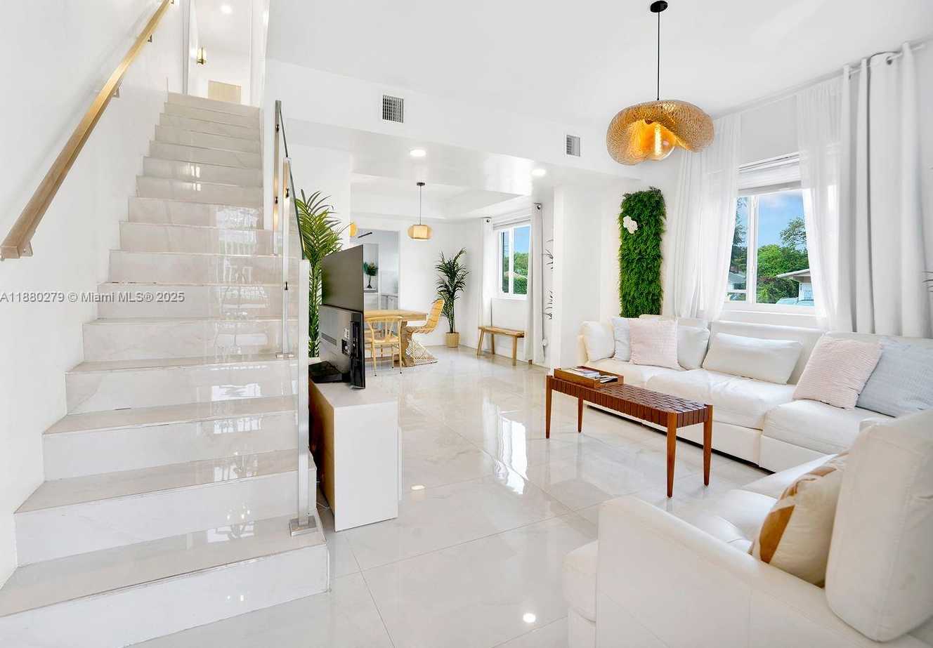 Small Image of 6 NORTH EAST 50TH ST, Miami Number 5