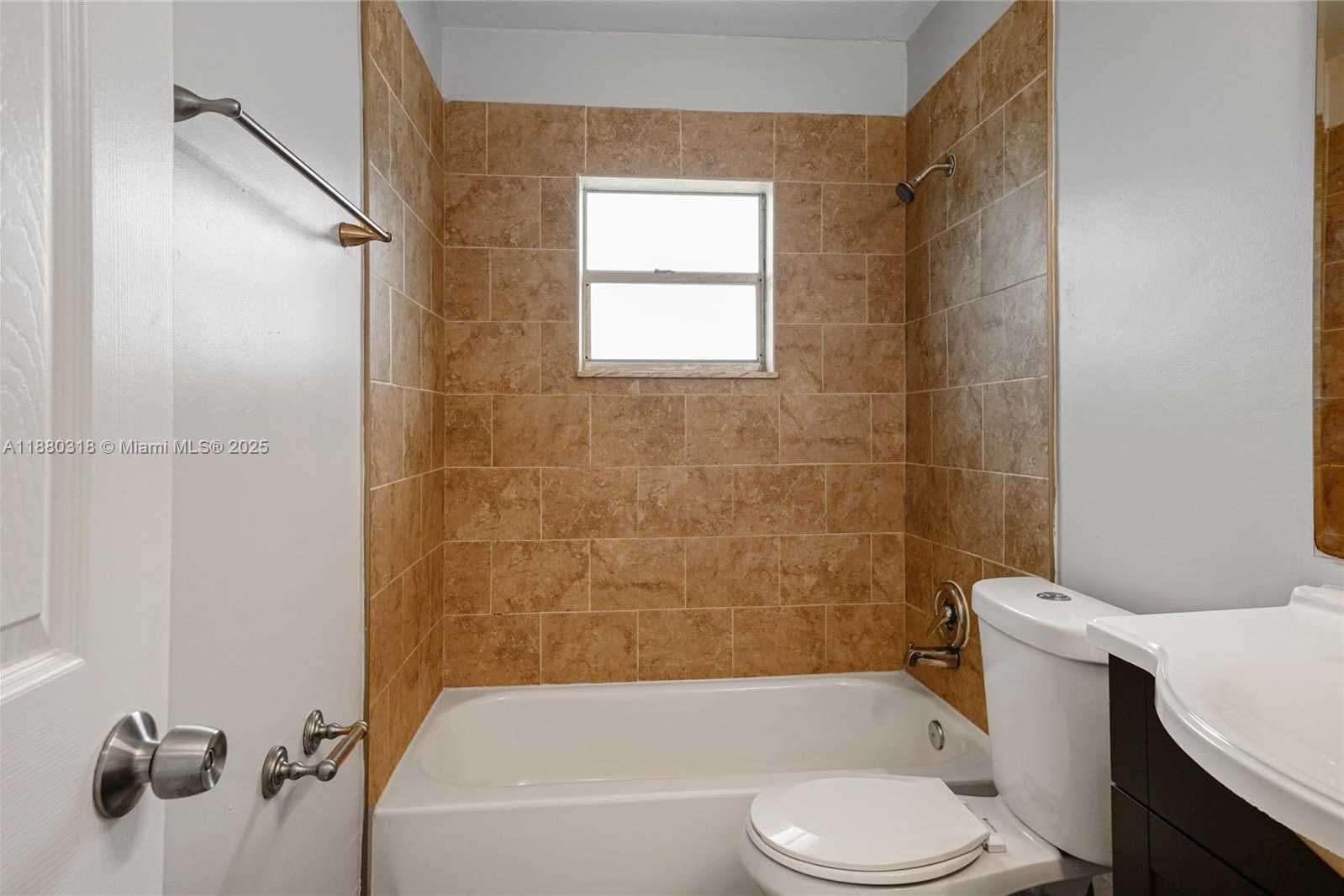 Small Image of 1000 NORTH WEST 17TH AVE, Boca Raton Number 28