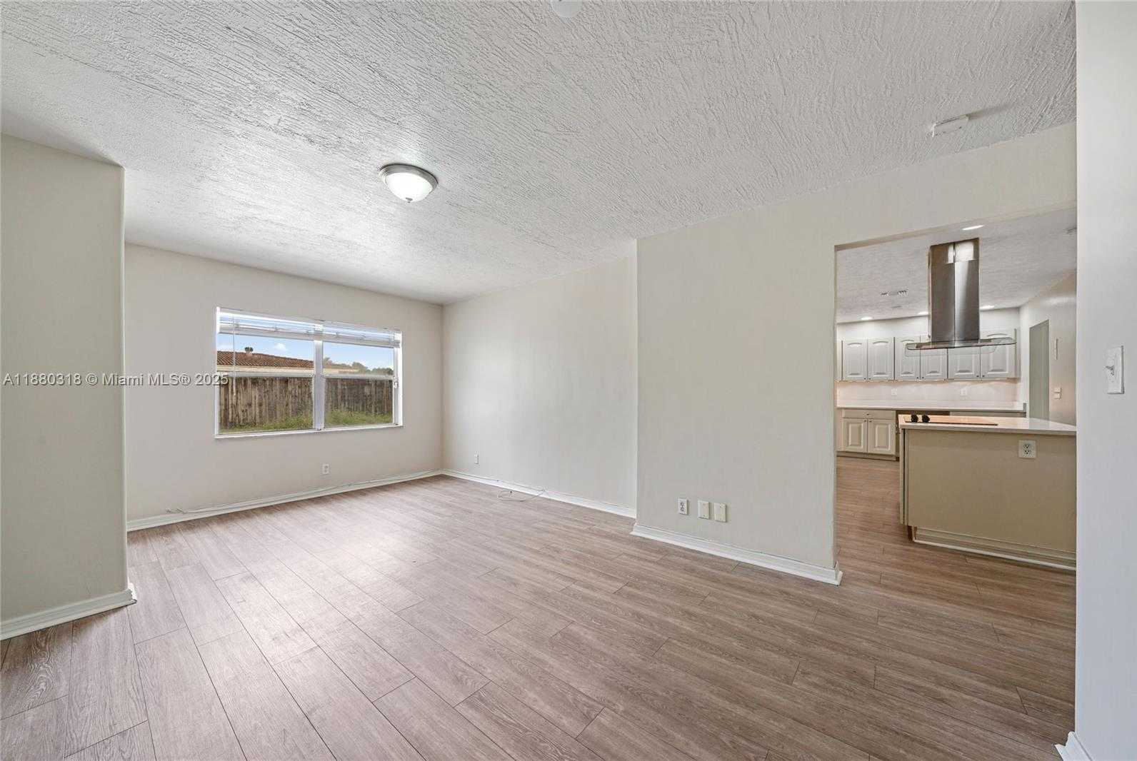 Small Image of 1000 NORTH WEST 17TH AVE, Boca Raton Number 5