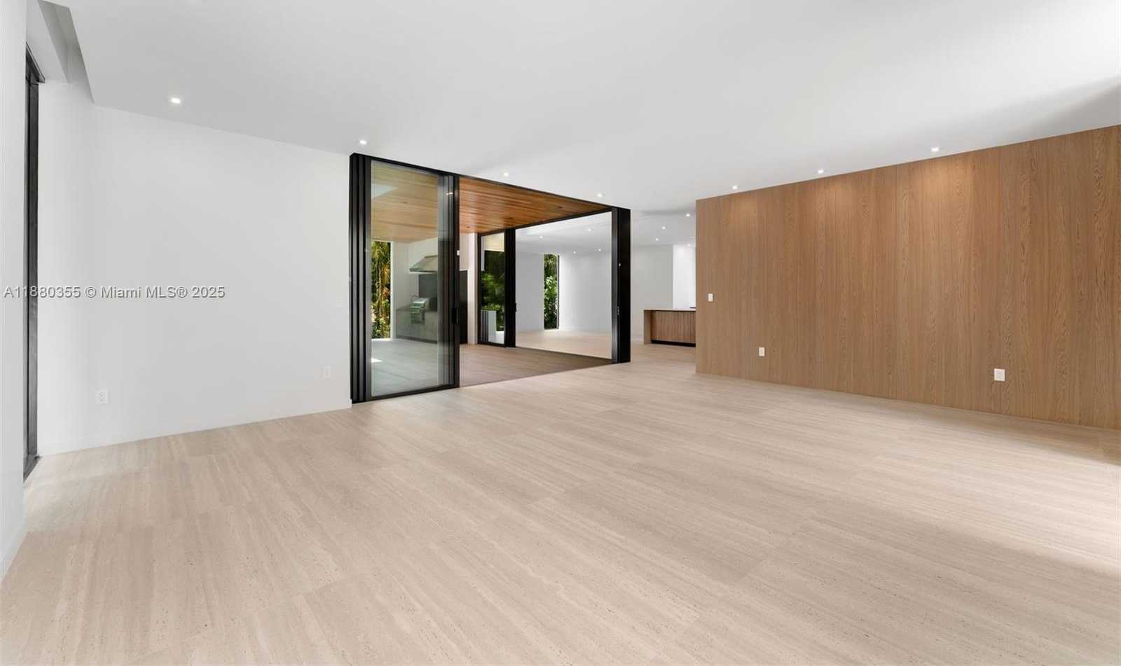 Small Image of 4095 HARDIE AVE, Miami Number 13