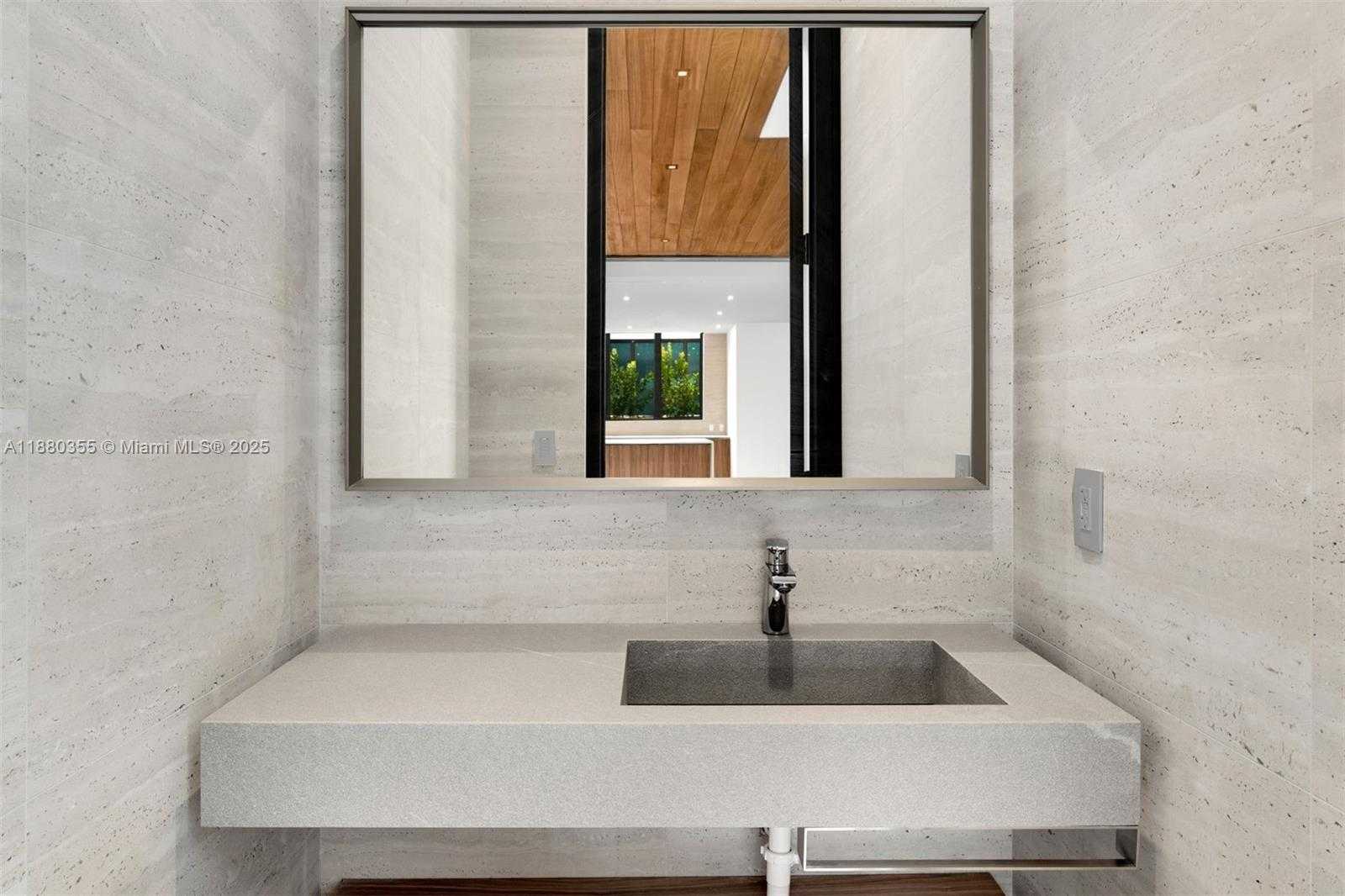 Small Image of 4095 HARDIE AVE, Miami Number 14