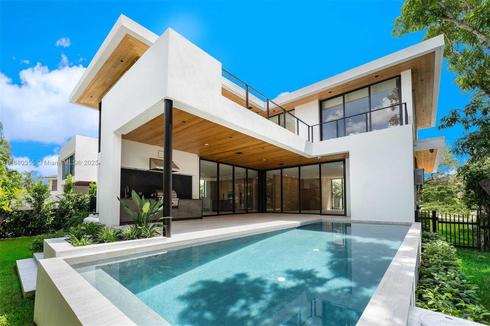 Small Image of 4095 HARDIE AVE, Miami Number 9