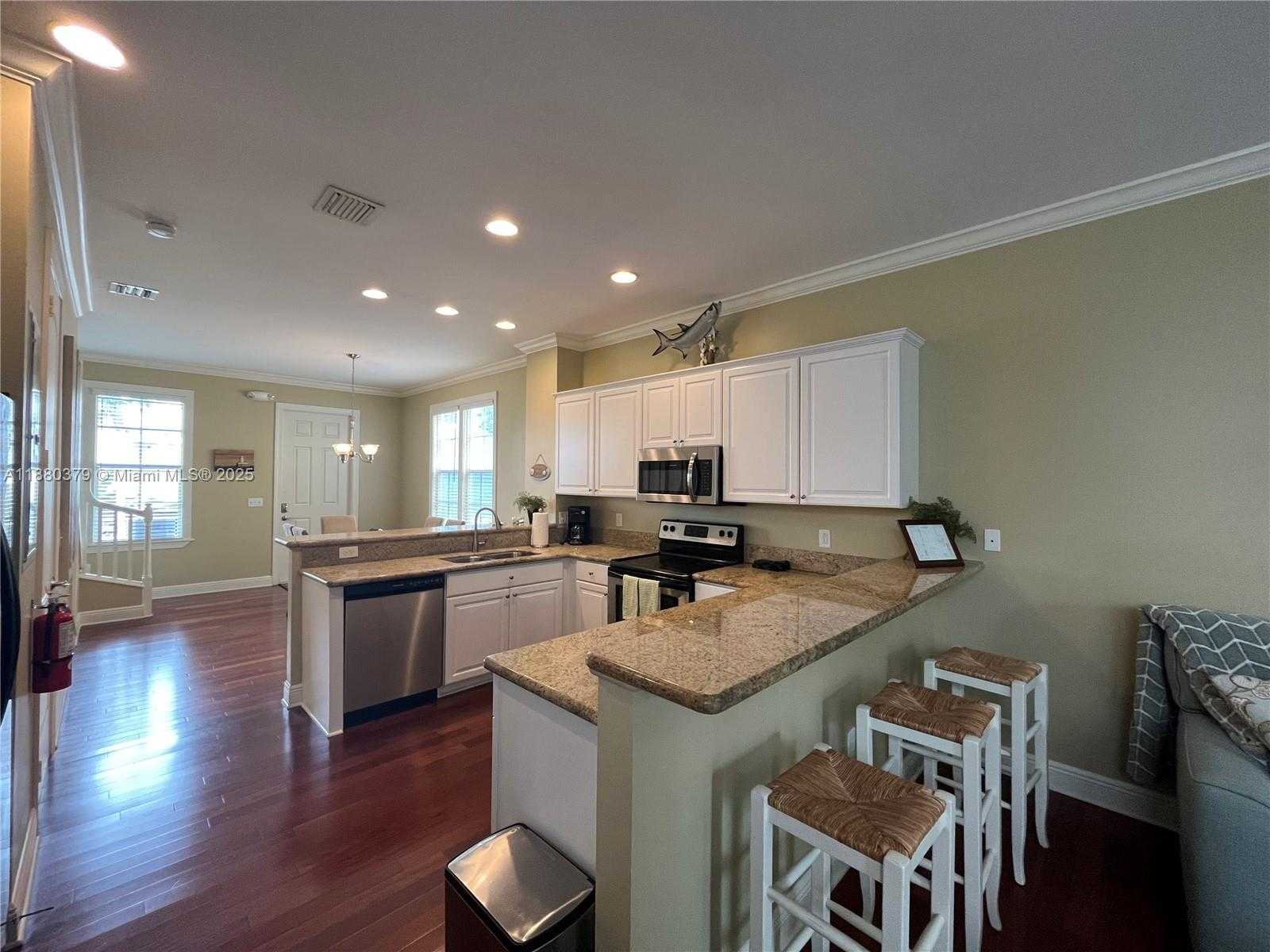 Small Image of 111 ANGLERS WAY, Islamorada Number 12