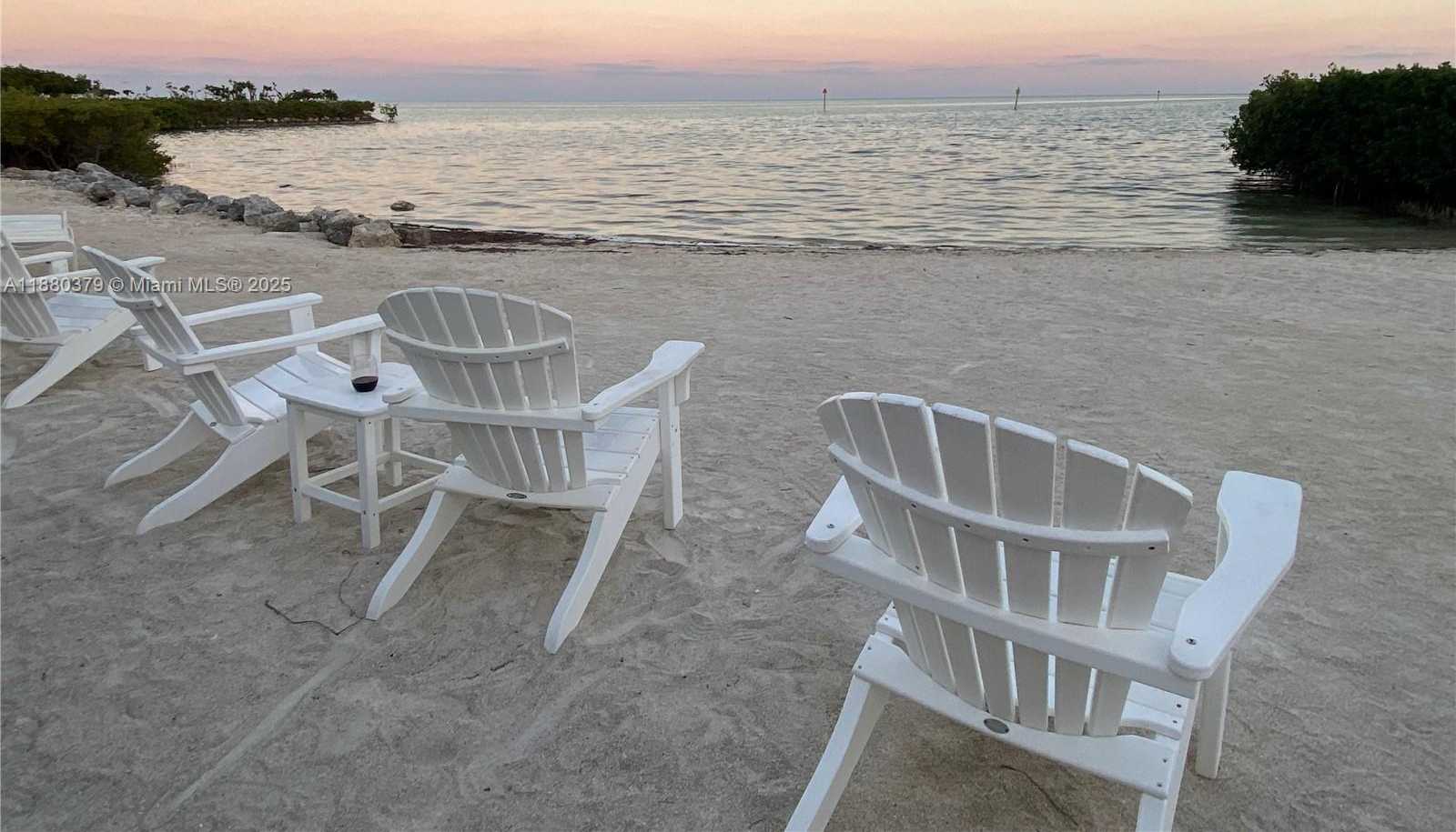 Small Image of 111 ANGLERS WAY, Islamorada Number 28