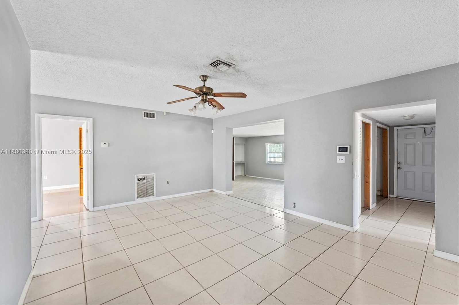 Small Image of 7820 ORLEANS ST, Miramar Number 4