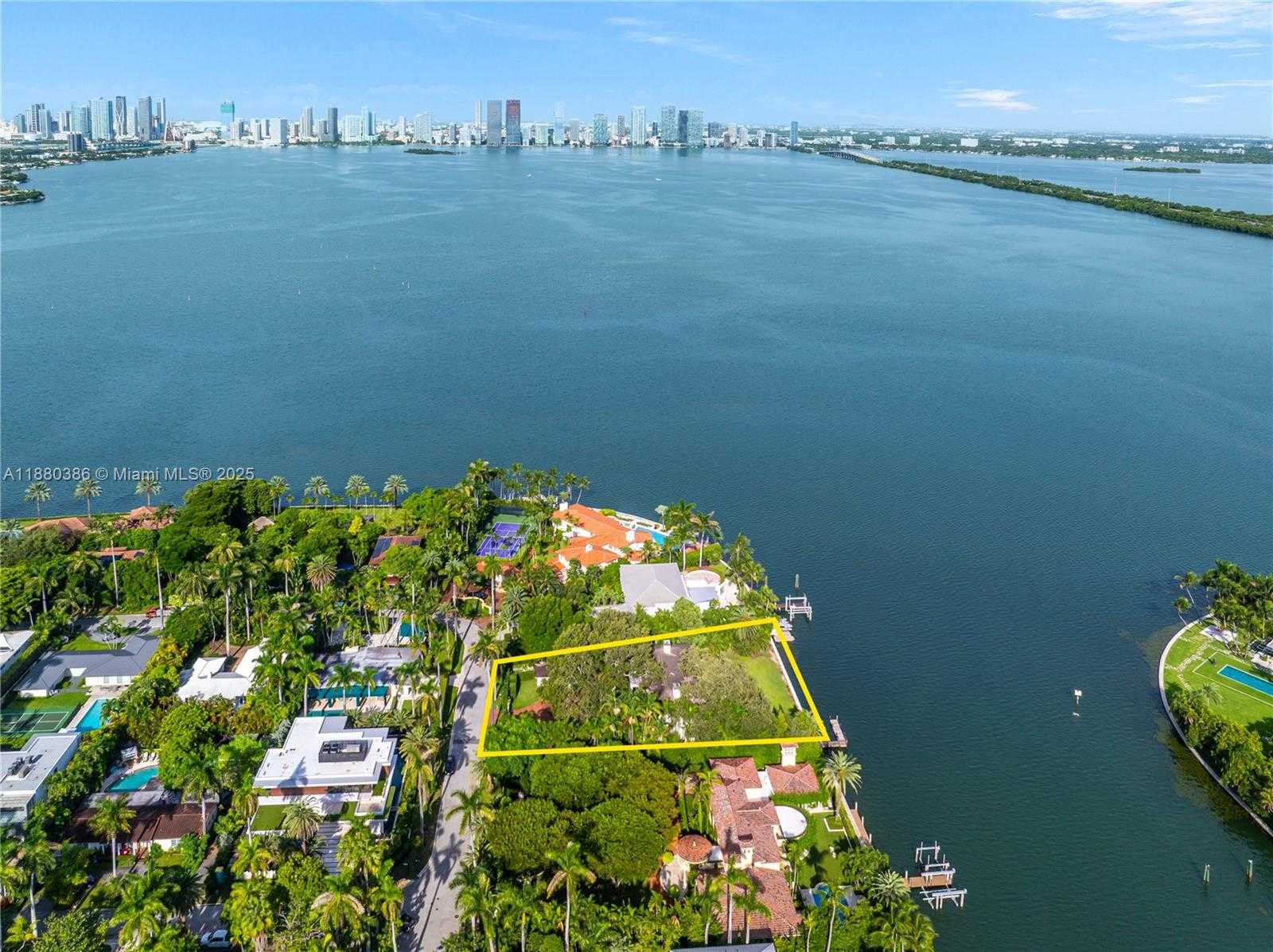 Small Image of 1821 WEST 27TH ST, Miami Beach Number 2