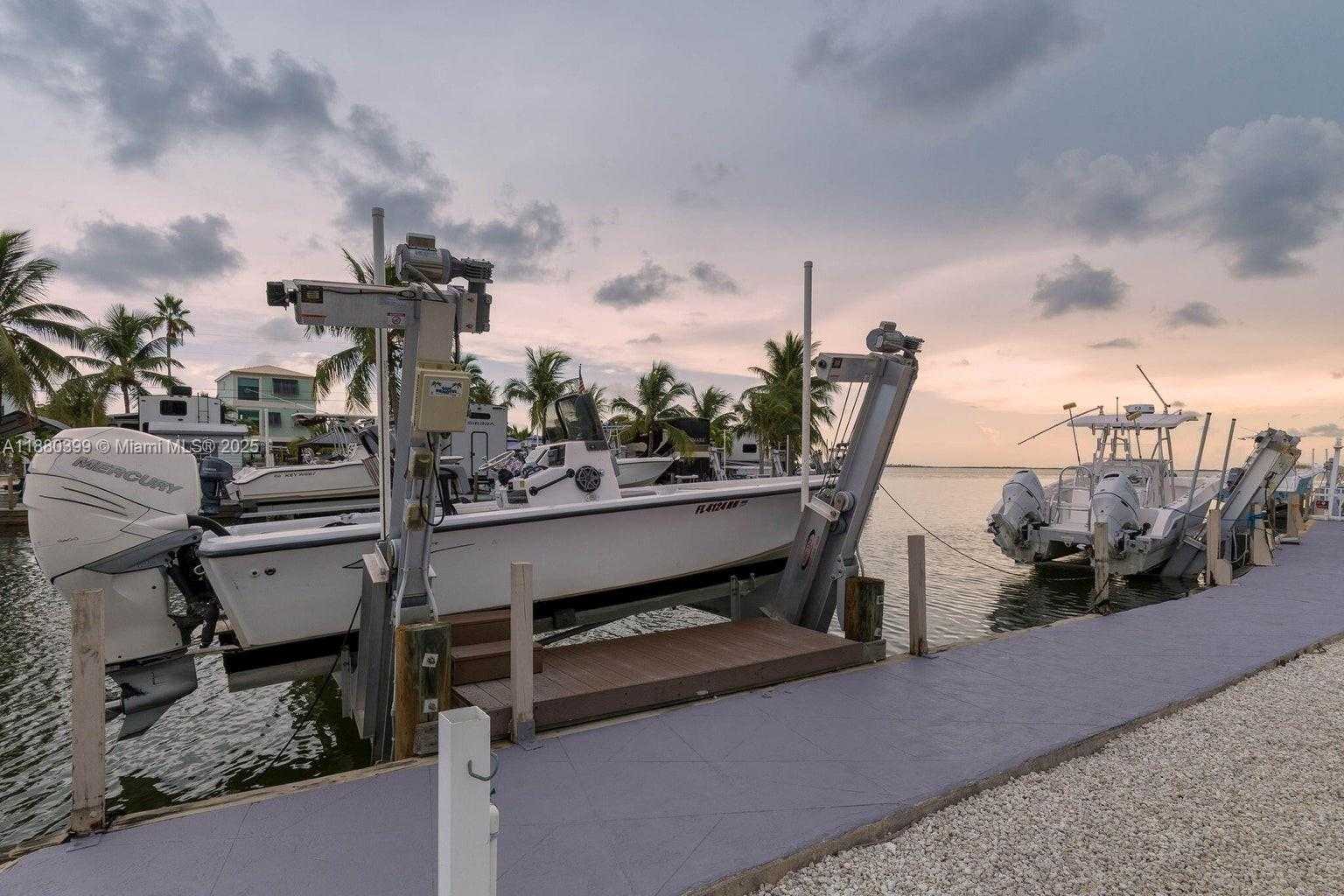 Small Image of 325 CALUSA ST #320, Key Largo Number 12