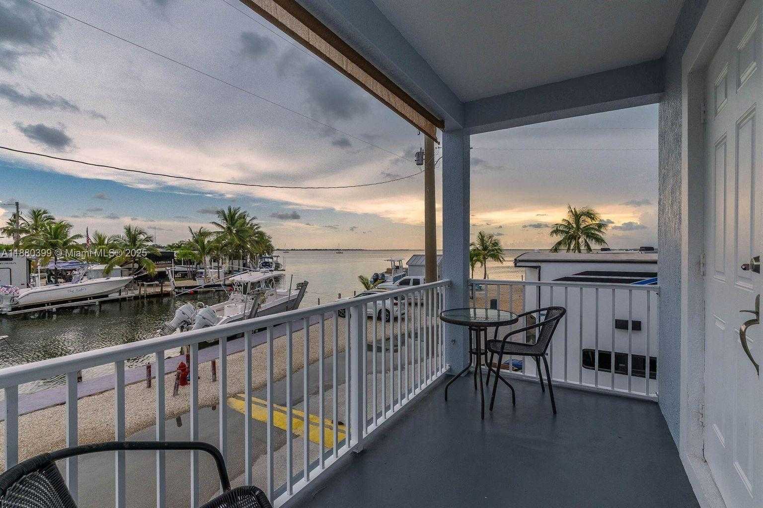 Small Image of 325 CALUSA ST #320, Key Largo Number 17