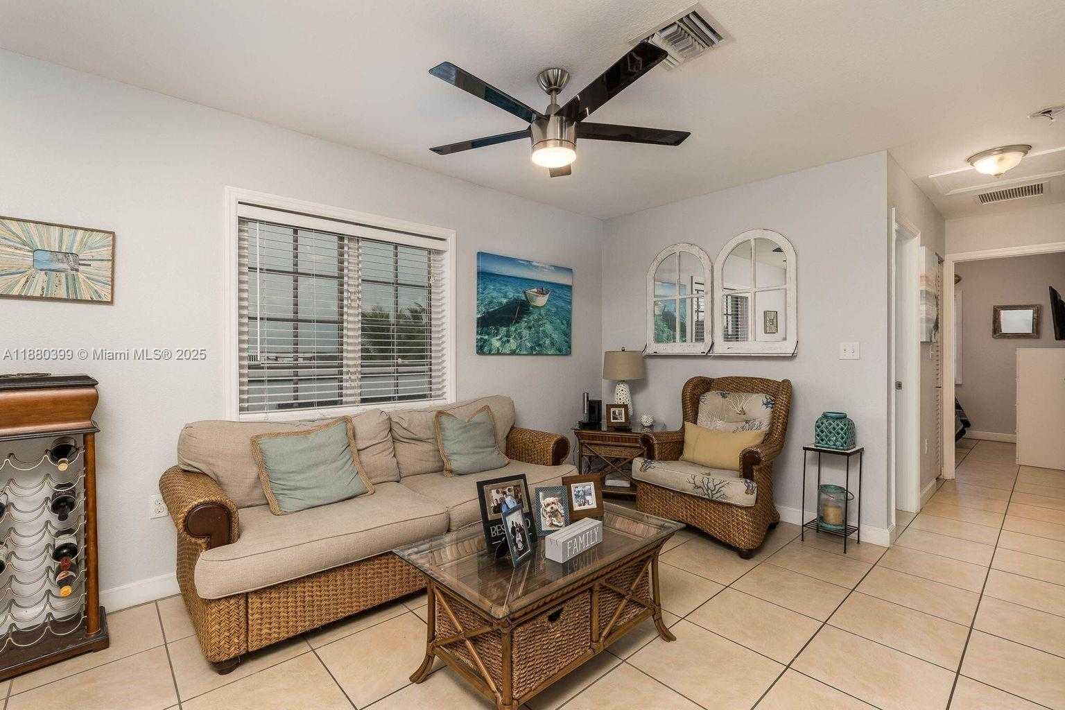 Small Image of 325 CALUSA ST #320, Key Largo Number 18