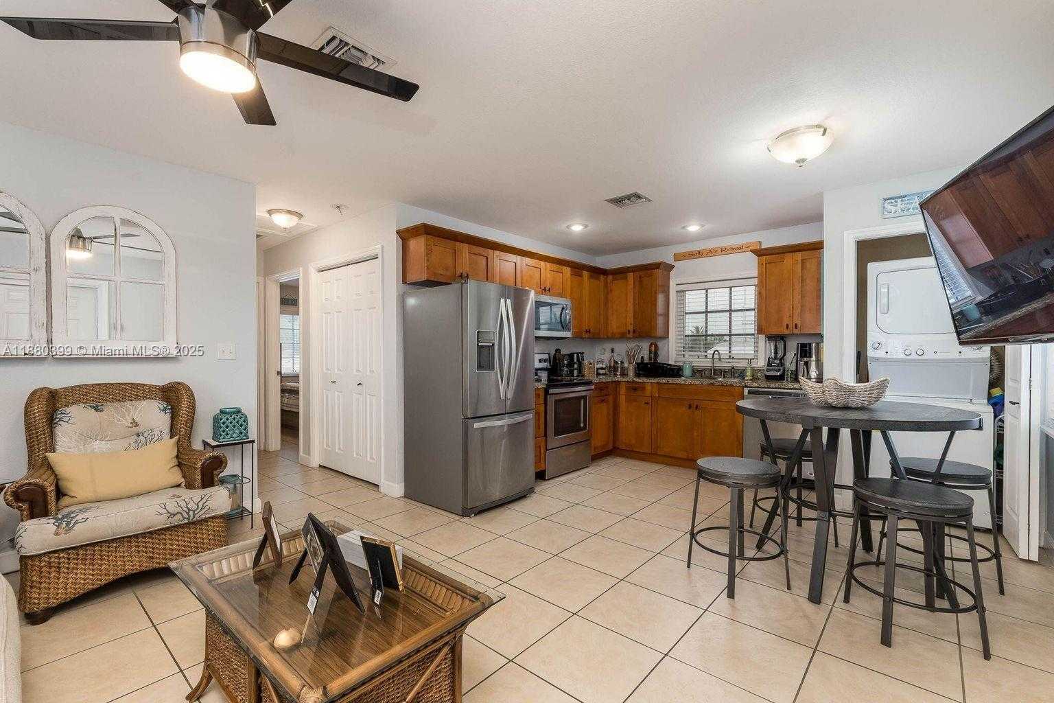 Small Image of 325 CALUSA ST #320, Key Largo Number 20