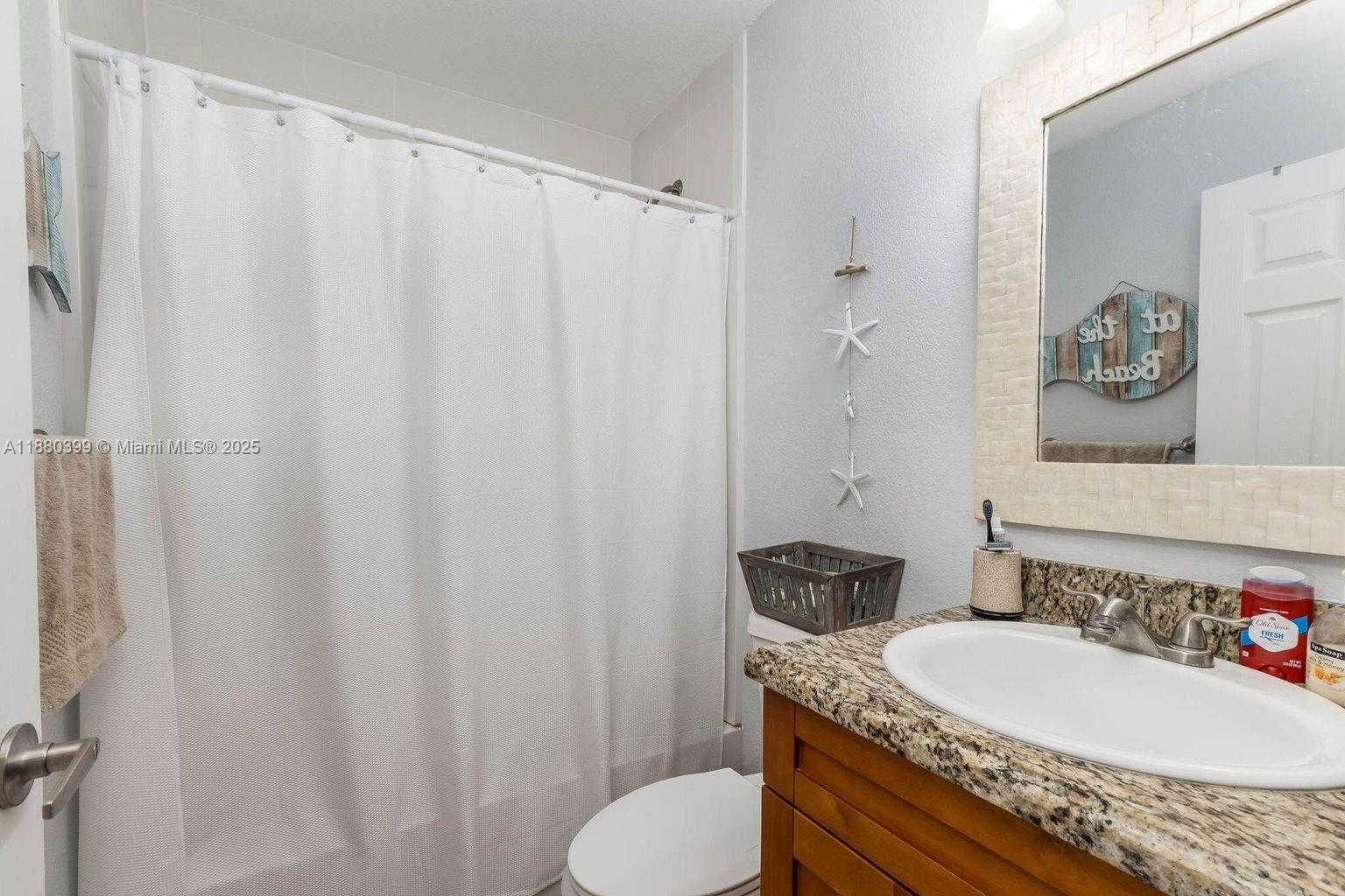 Small Image of 325 CALUSA ST #320, Key Largo Number 25