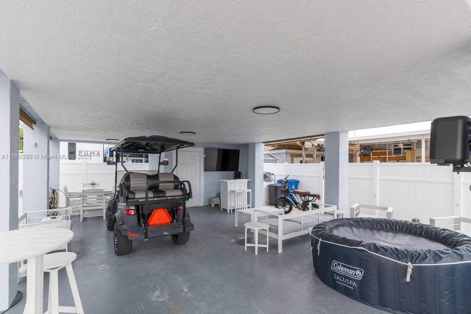 Small Image of 325 CALUSA ST #320, Key Largo Number 5