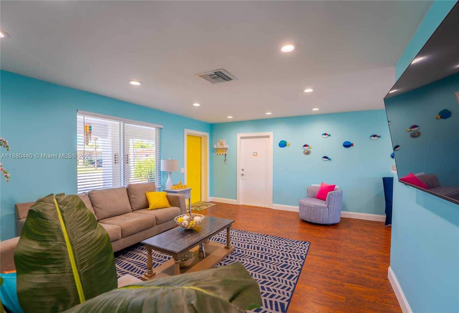 Small Image of 4600 SOUTH WEST 43RD AVE, Dania Beach Number 27