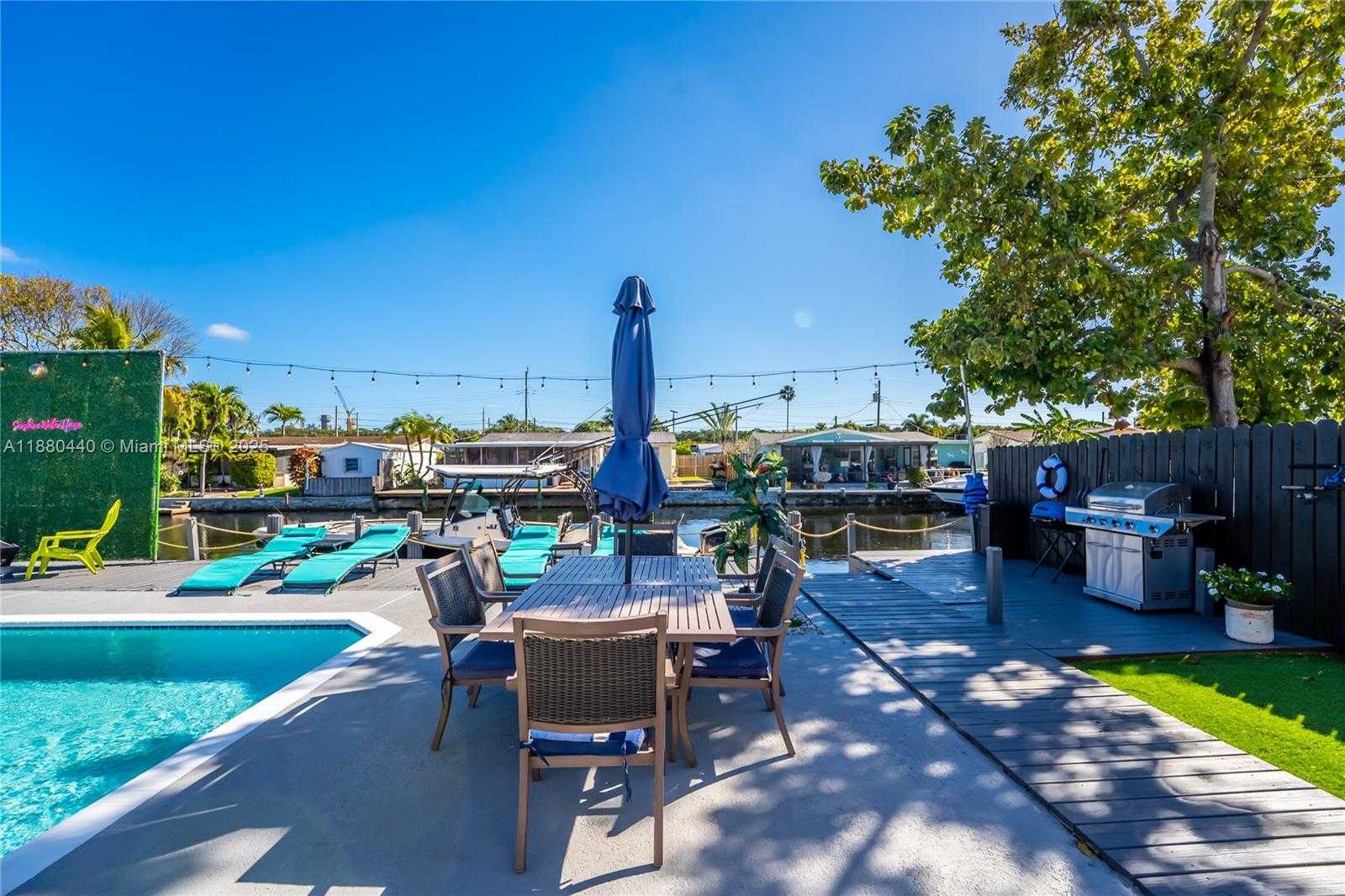 Small Image of 4600 SOUTH WEST 43RD AVE, Dania Beach Number 32