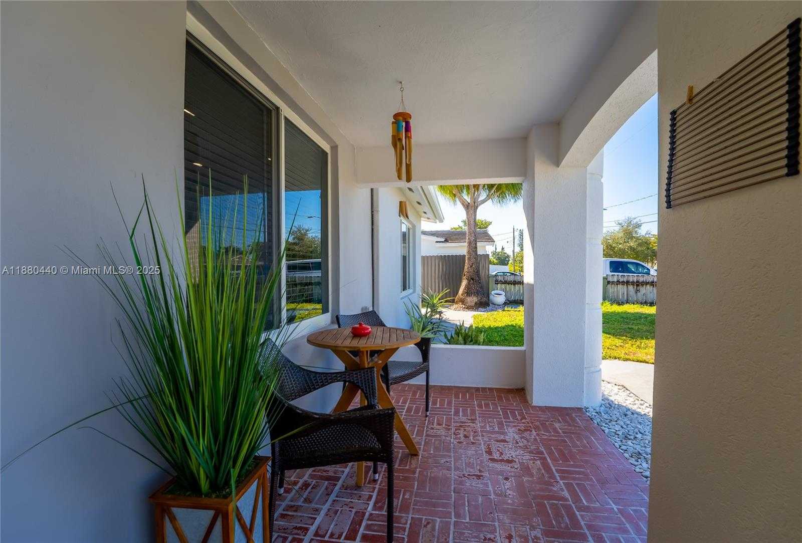 Small Image of 4600 SOUTH WEST 43RD AVE, Dania Beach Number 4