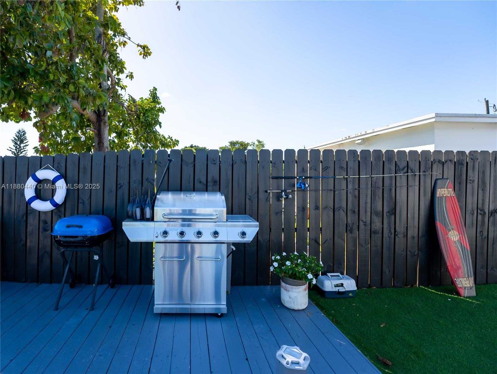 Small Image of 4600 SOUTH WEST 43RD AVE, Dania Beach Number 8