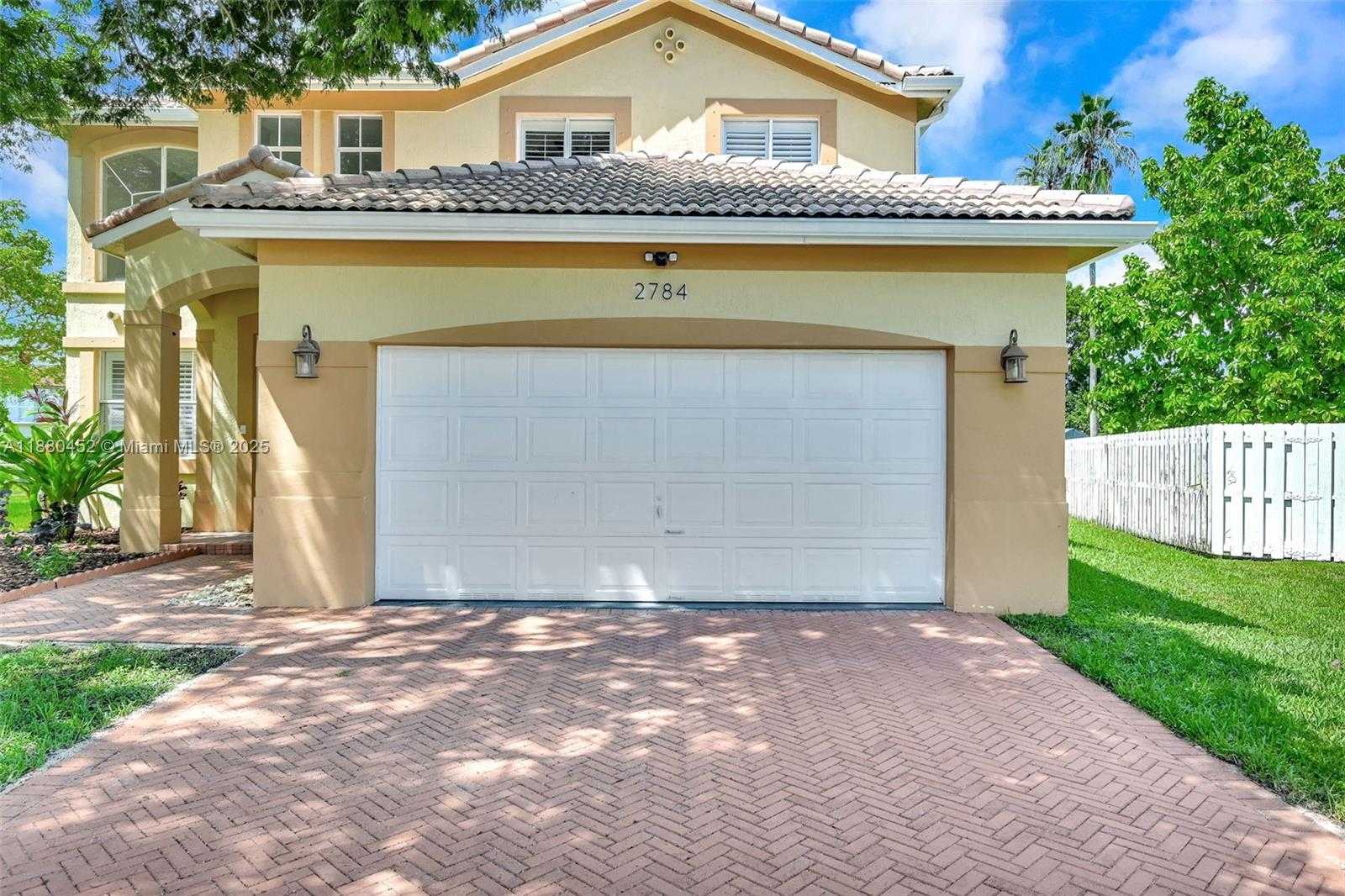 Small Image of 2784 SOUTH WEST 129TH TER, Miramar Number 3