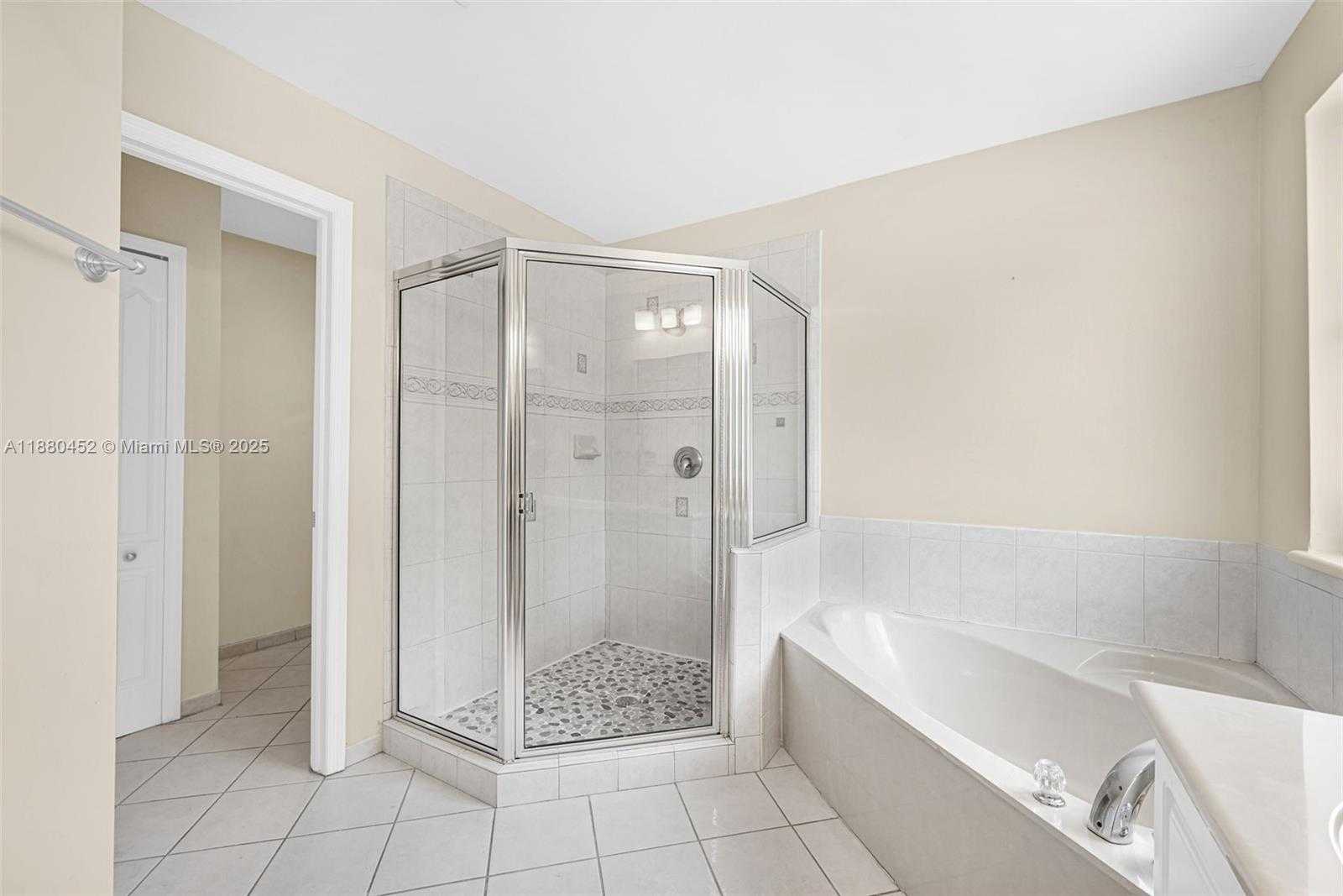 Small Image of 2784 SOUTH WEST 129TH TER, Miramar Number 41