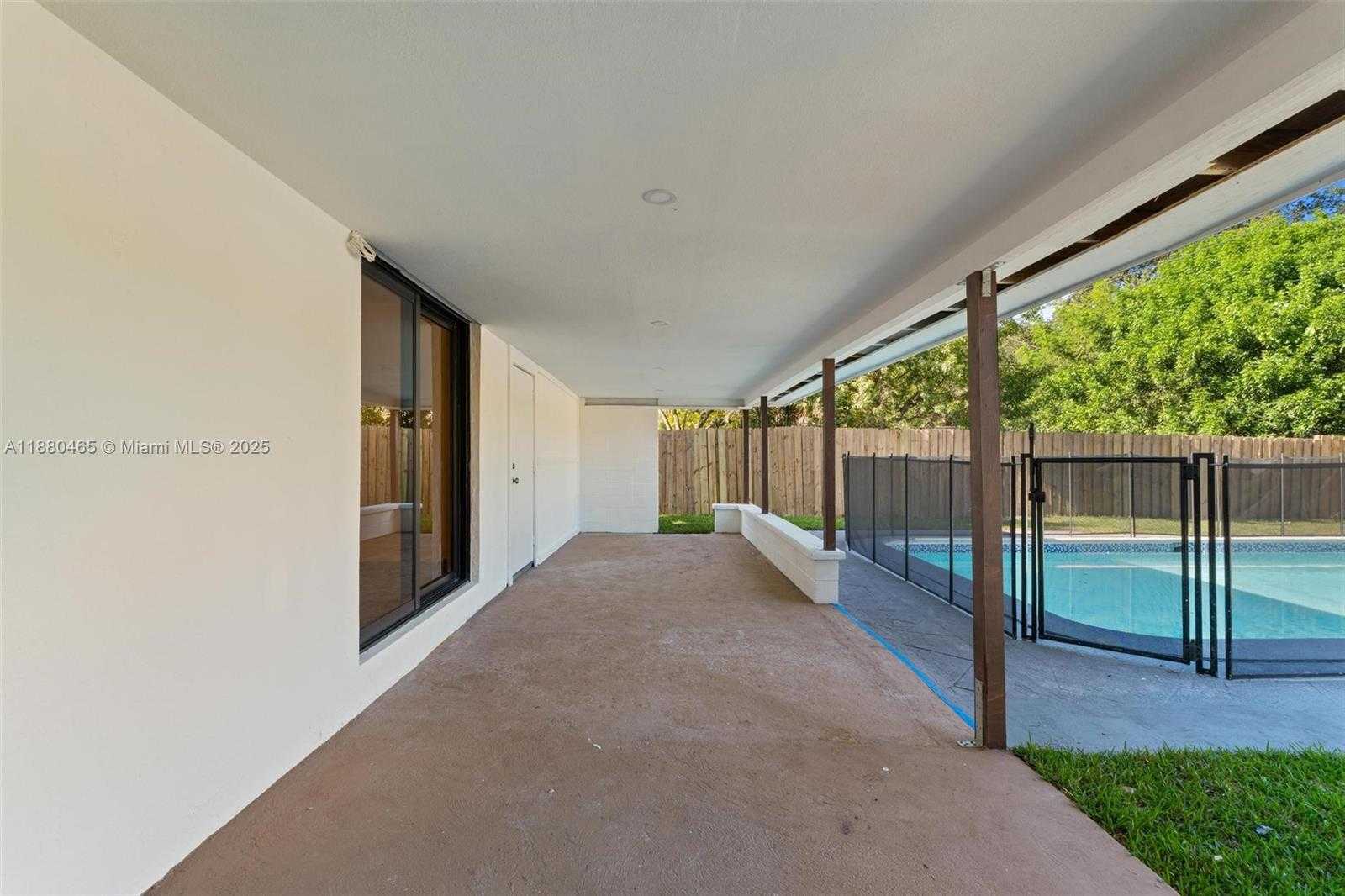 Small Image of 1516 SOUTH WEST 30TH TER, Fort Lauderdale Number 10