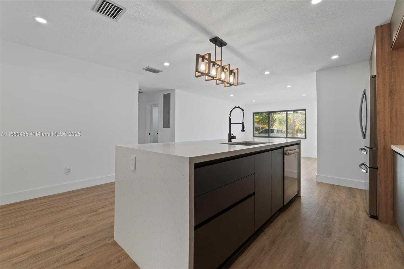 Small Image of 1516 SOUTH WEST 30TH TER, Fort Lauderdale Number 12