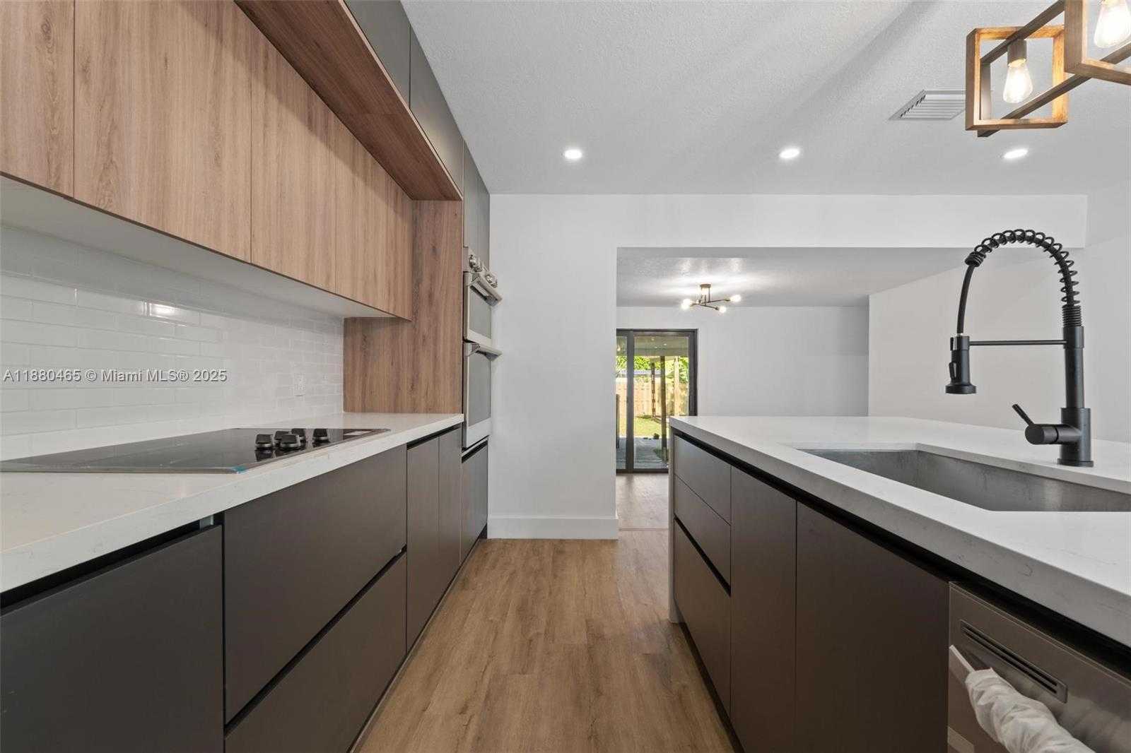 Small Image of 1516 SOUTH WEST 30TH TER, Fort Lauderdale Number 19