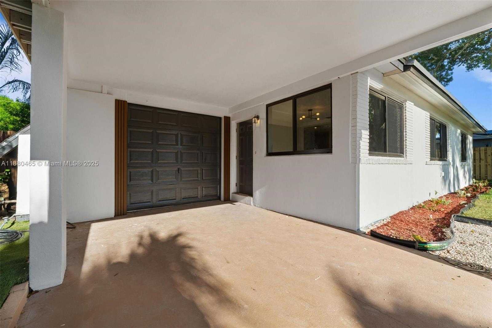 Small Image of 1516 SOUTH WEST 30TH TER, Fort Lauderdale Number 27