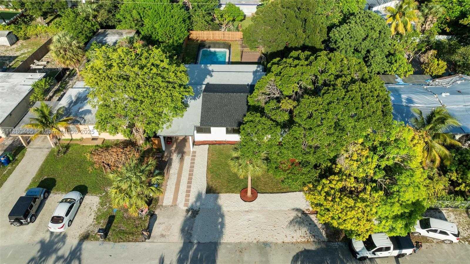 Small Image of 1516 SOUTH WEST 30TH TER, Fort Lauderdale Number 36