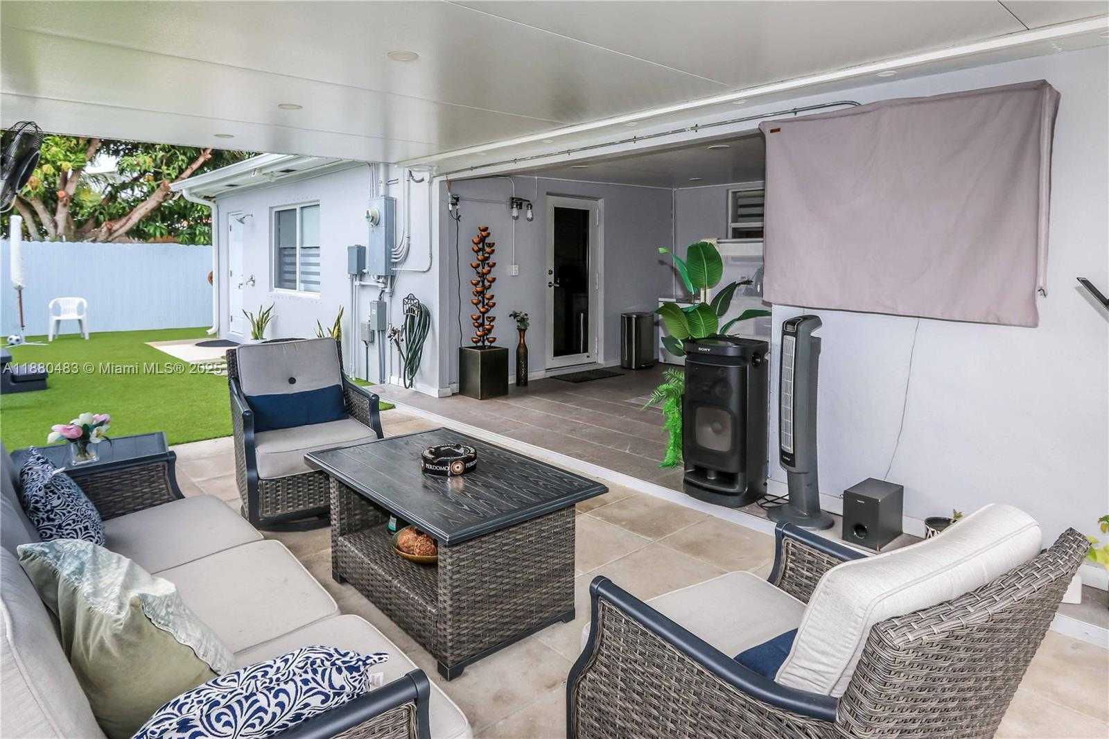 Small Image of 7280 SOUTH WEST 13TH ST, Miami Number 10