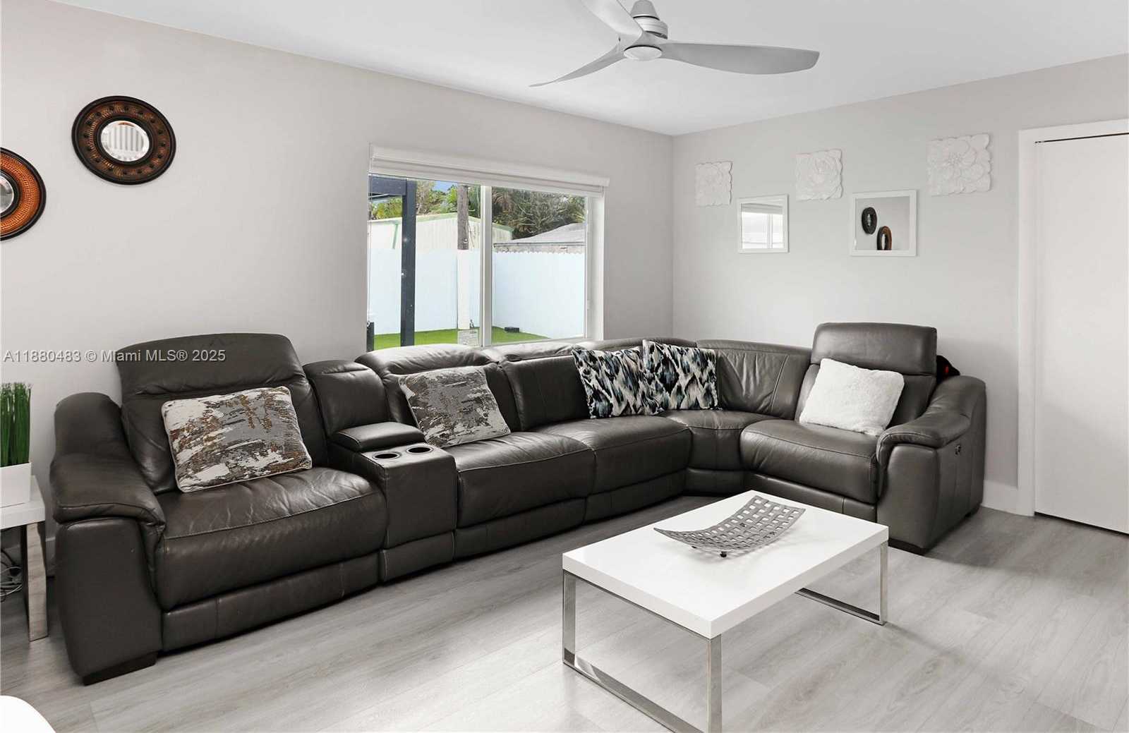 Small Image of 7280 SOUTH WEST 13TH ST, Miami Number 18