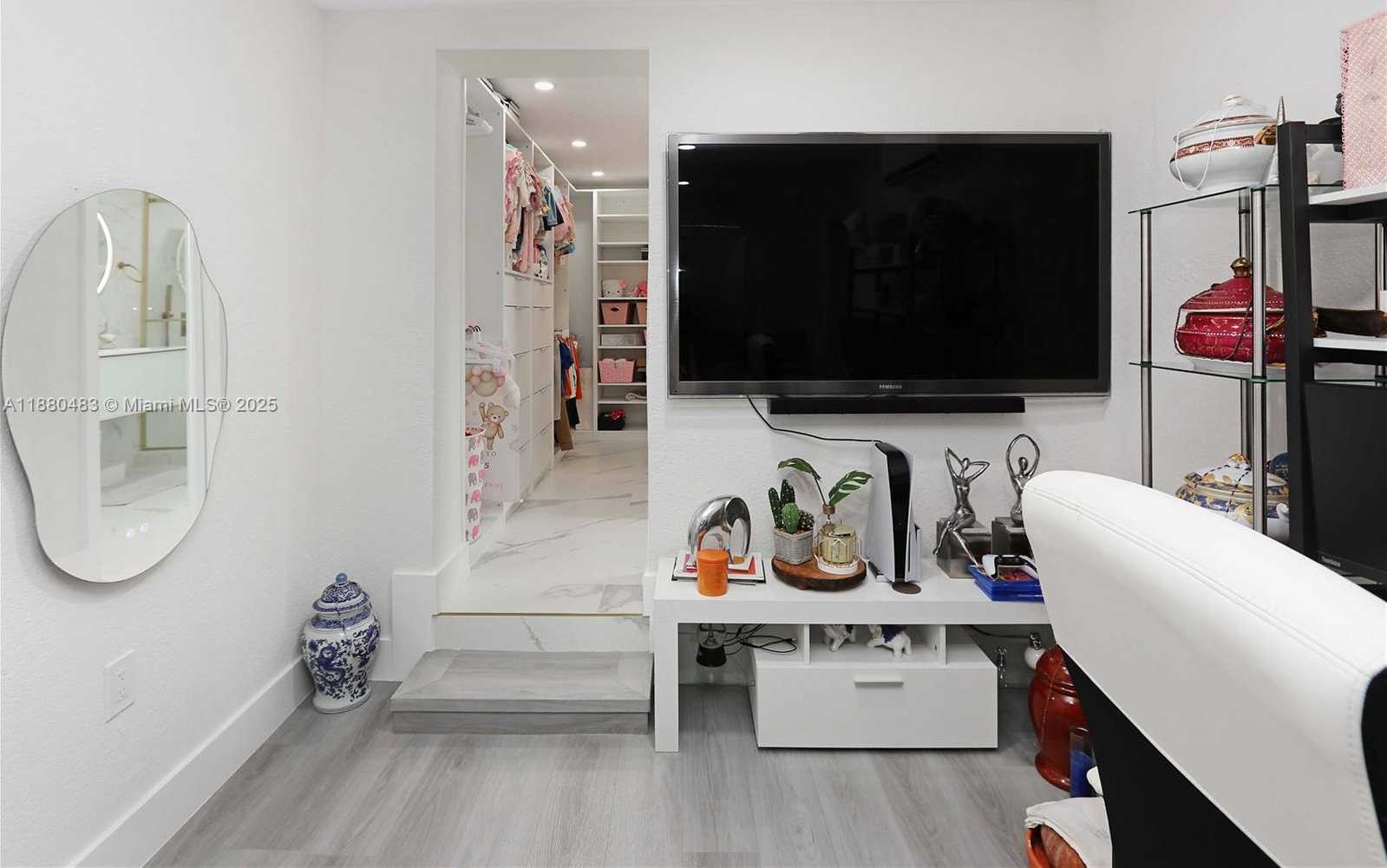Small Image of 7280 SOUTH WEST 13TH ST, Miami Number 31