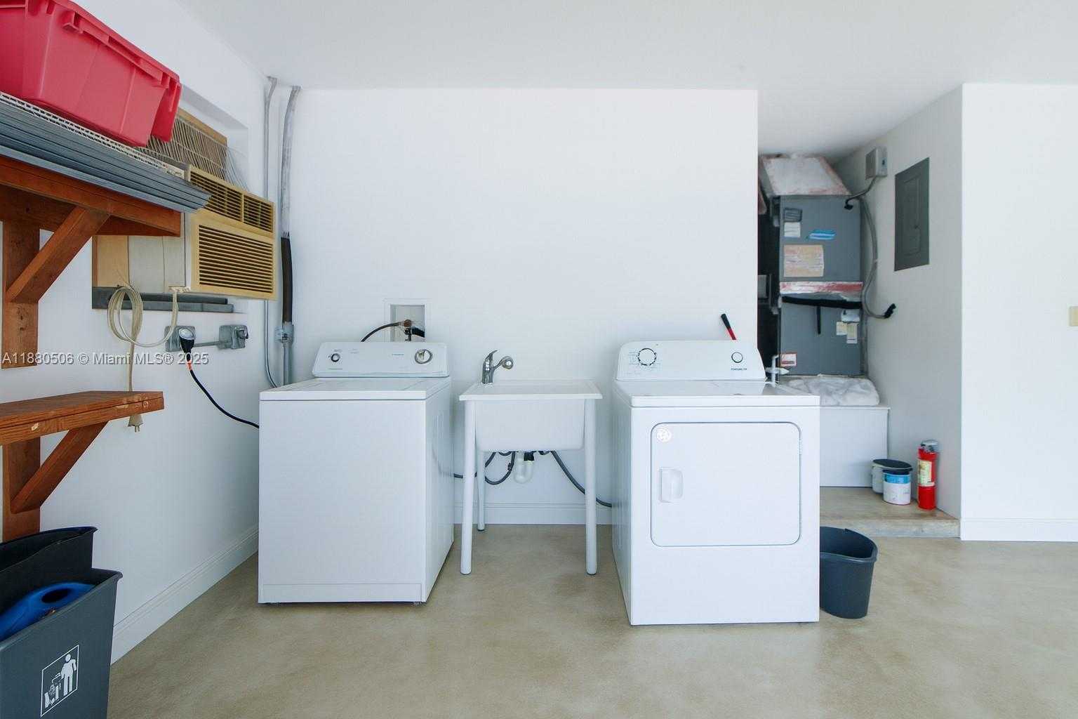 Small Image of 8930 NORTH WEST 11TH ST, Pembroke Pines Number 16
