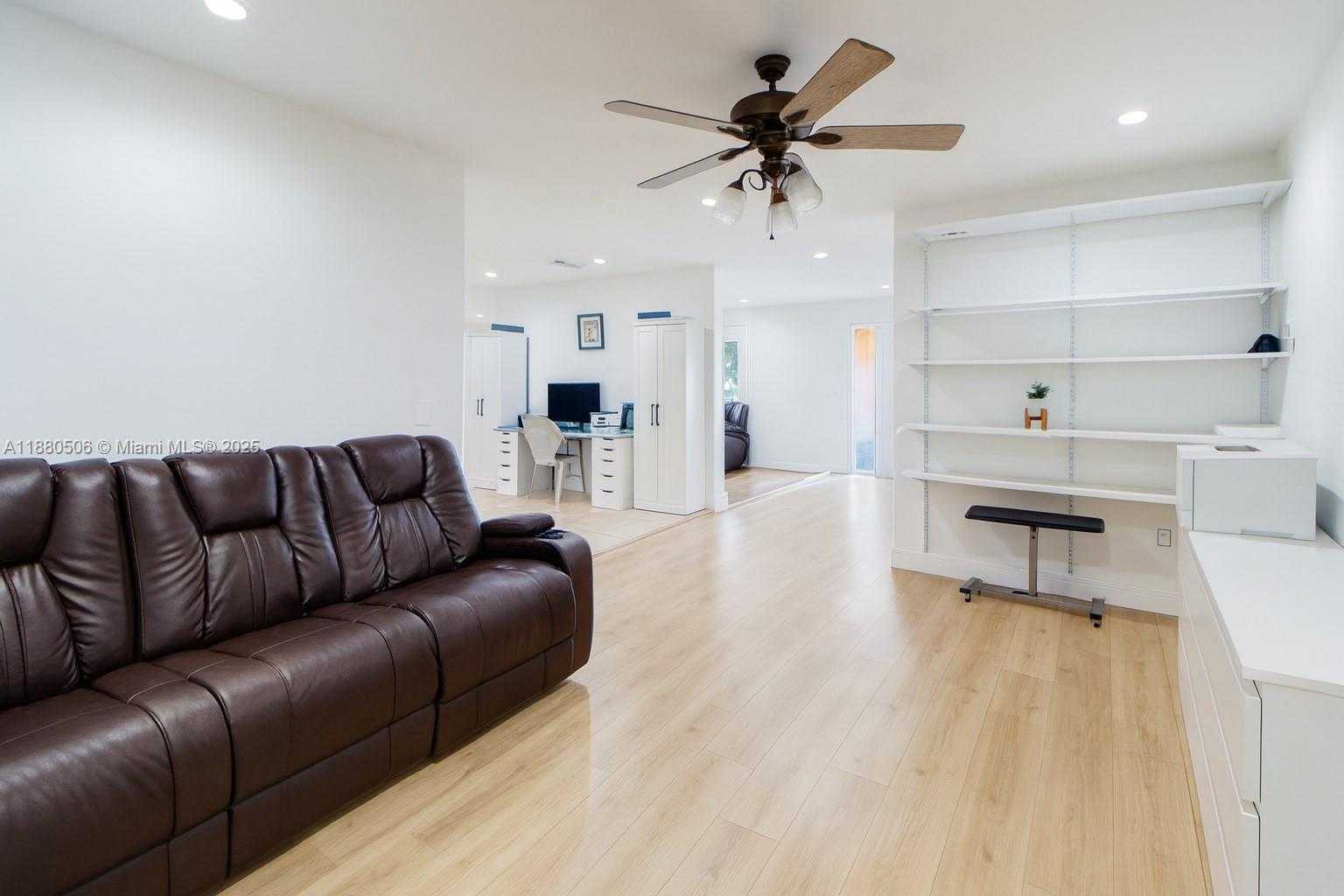 Small Image of 8930 NORTH WEST 11TH ST, Pembroke Pines Number 26