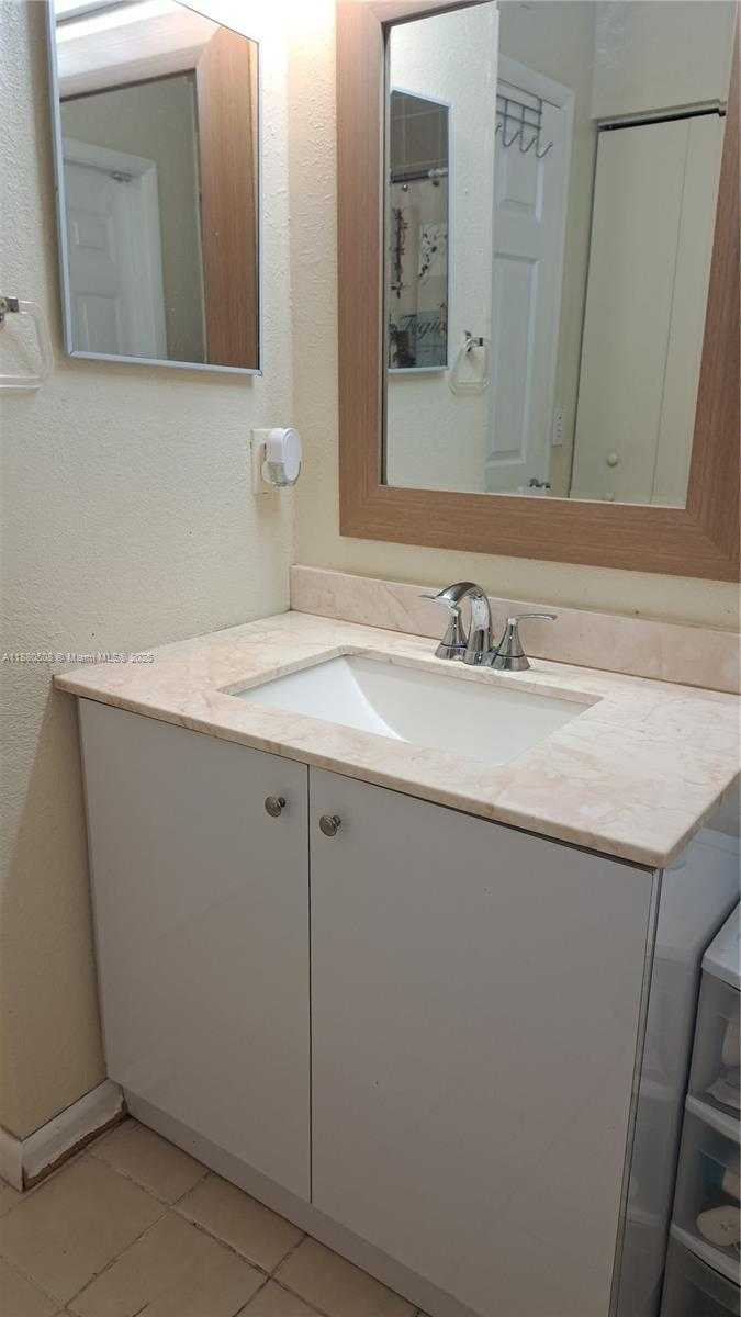 Small Image of 7620 NORTH WEST 32ND PL, Davie Number 11