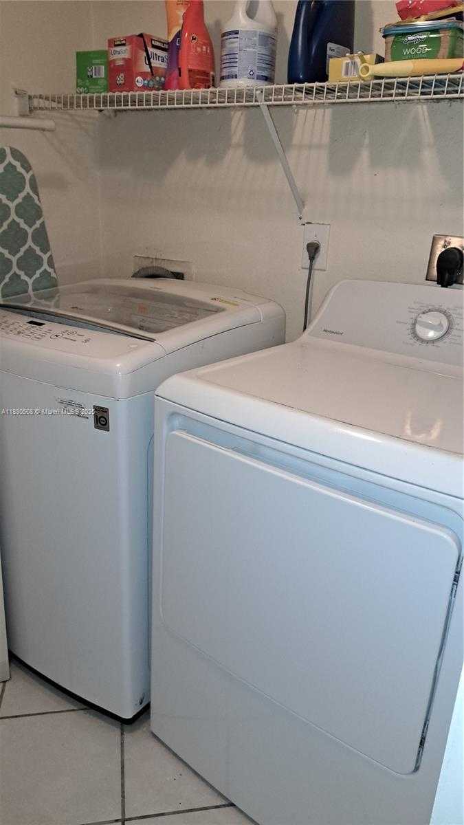 Small Image of 7620 NORTH WEST 32ND PL, Davie Number 13