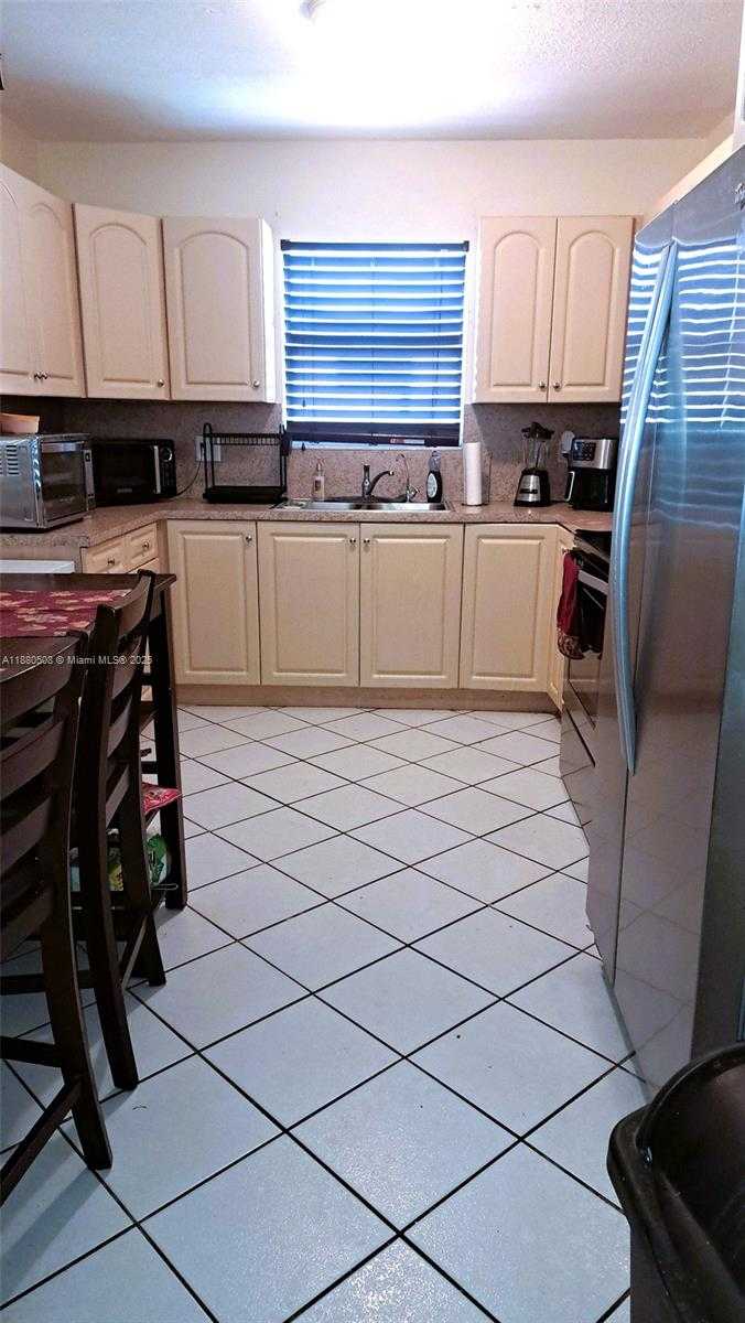 Small Image of 7620 NORTH WEST 32ND PL, Davie Number 3