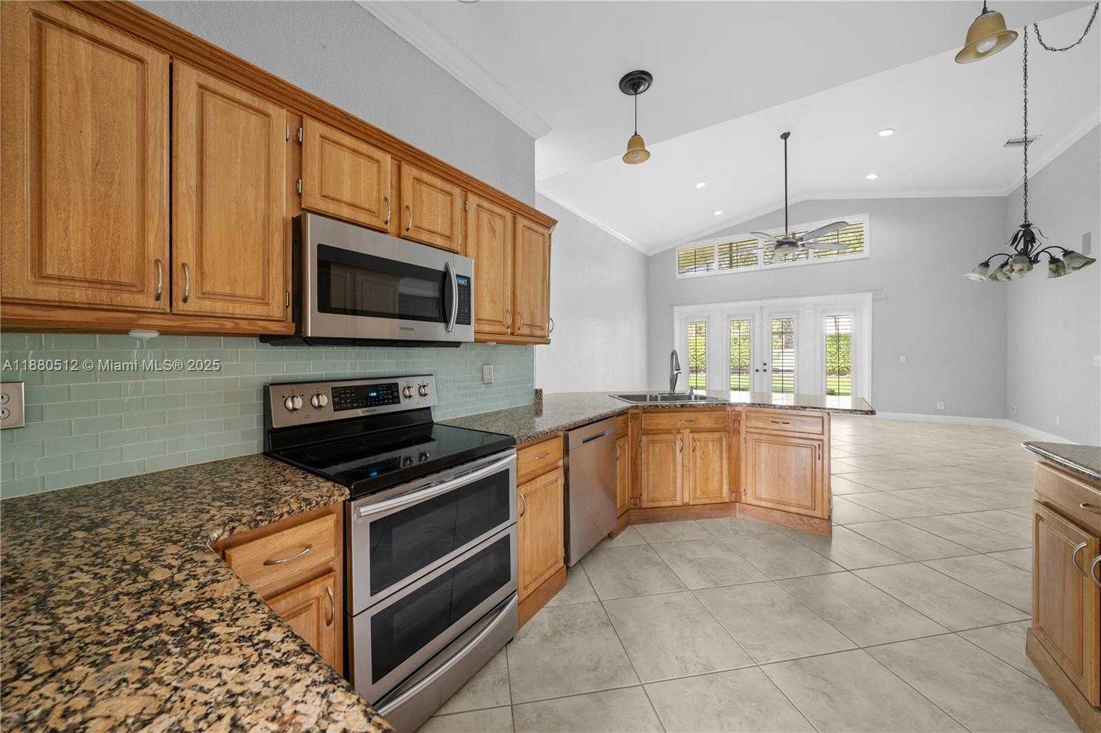 Small Image of 1154 NORTH WEST 183RD TER, Pembroke Pines Number 14