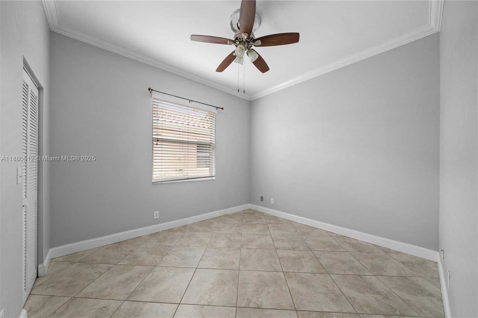 Small Image of 1154 NORTH WEST 183RD TER, Pembroke Pines Number 22