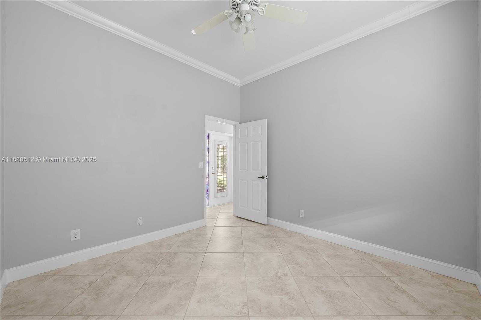 Small Image of 1154 NORTH WEST 183RD TER, Pembroke Pines Number 30