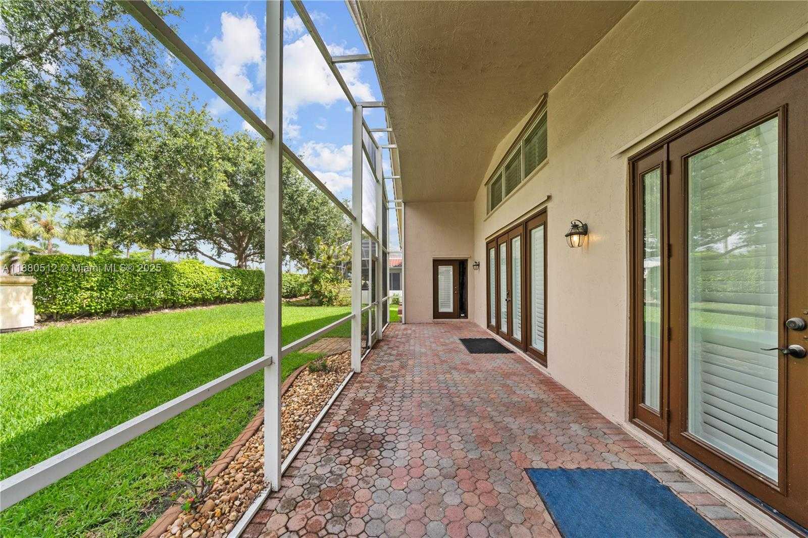 Small Image of 1154 NORTH WEST 183RD TER, Pembroke Pines Number 39