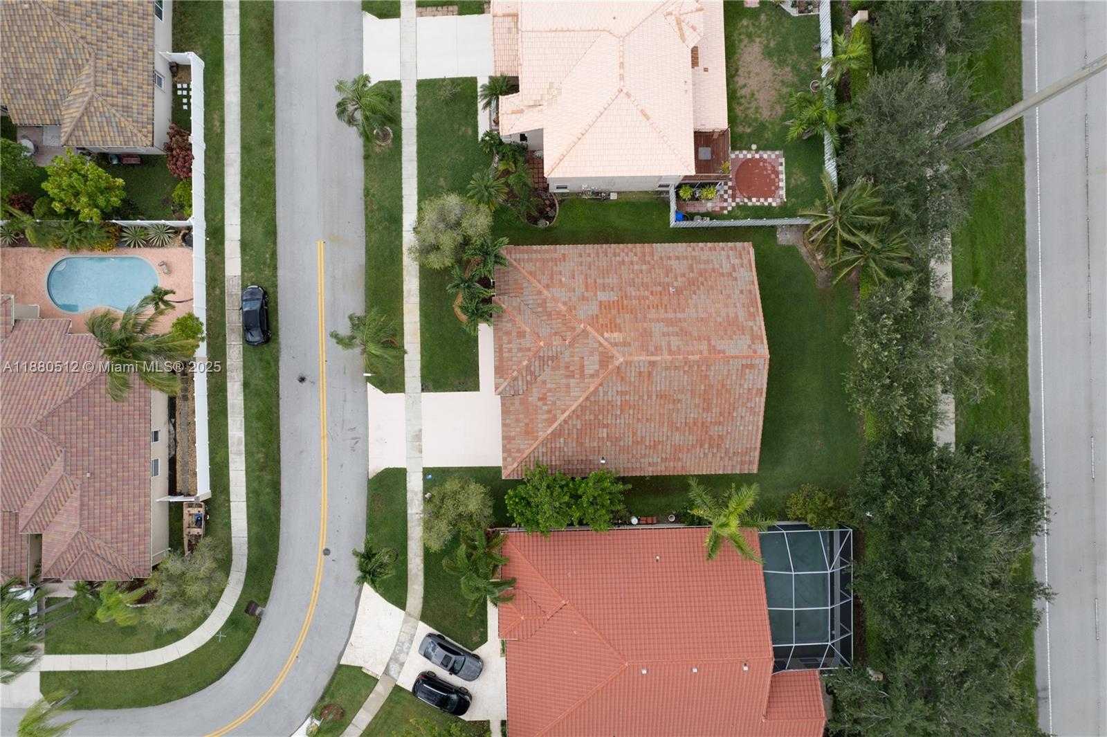 Small Image of 1154 NORTH WEST 183RD TER, Pembroke Pines Number 52