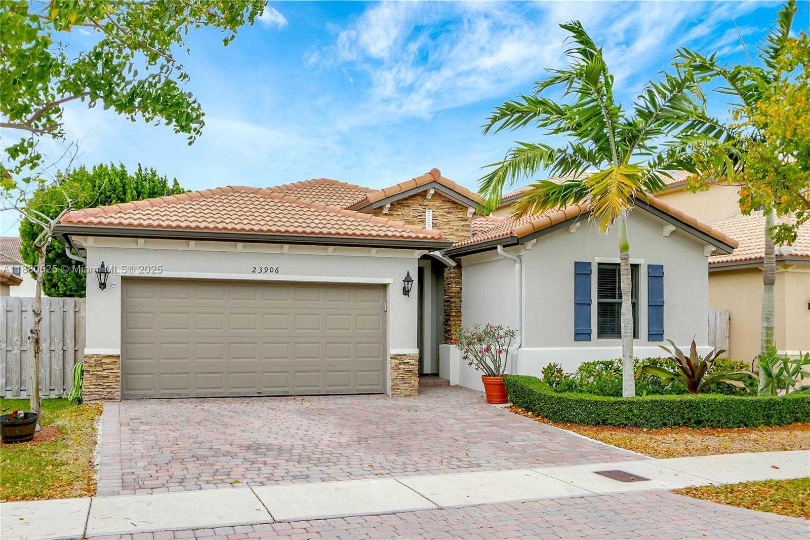 Small Image of 23906 SOUTH WEST 116TH CT, Homestead Number 2