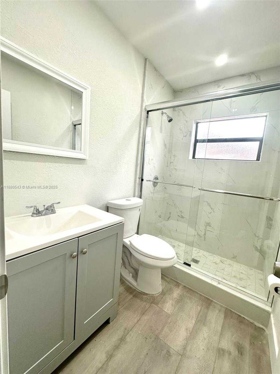 Small Image of 1420 NORTH WEST 174TH ST, Miami Gardens Number 15