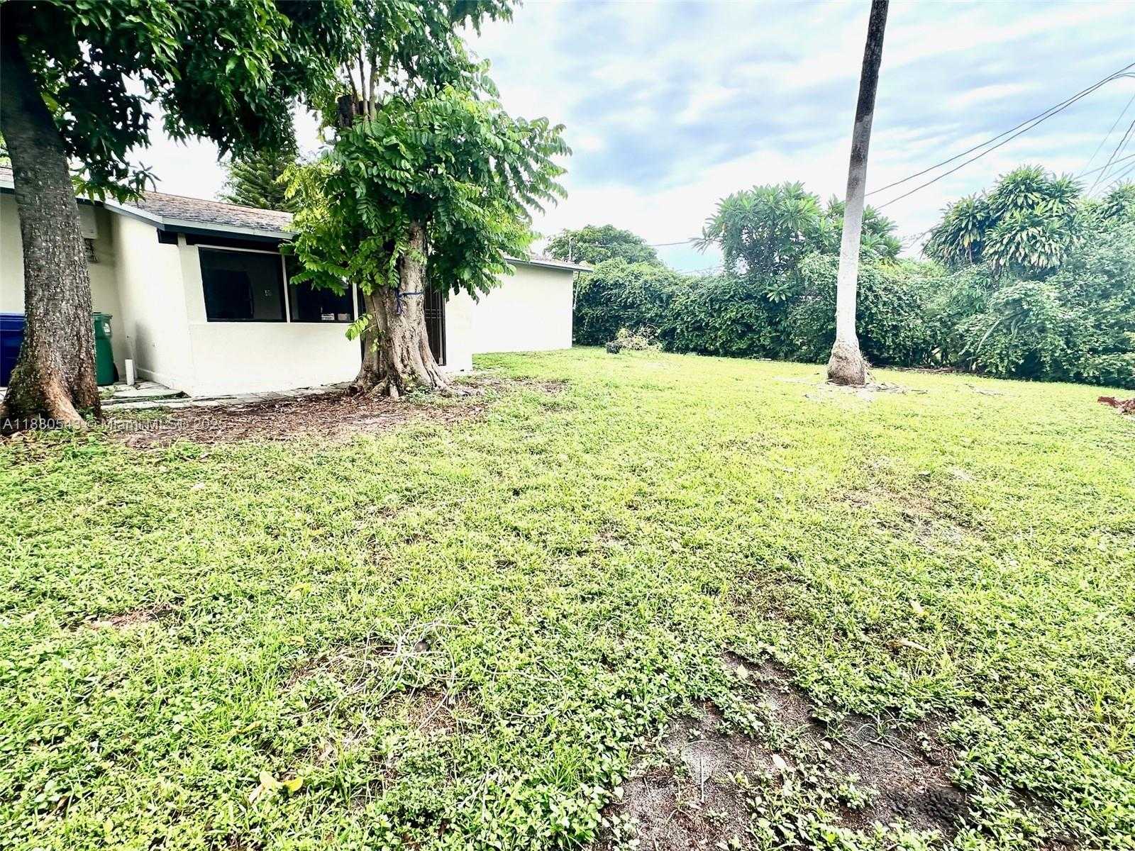 Small Image of 1420 NORTH WEST 174TH ST, Miami Gardens Number 30